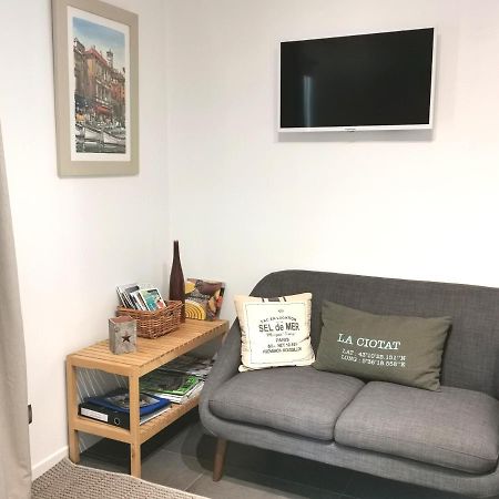 Chambre D'Hotes Le Secadou La Ciotat Luaran gambar